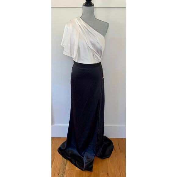 Mac Duggal Ieena One Shoulder Gown Maxi in White/Black Size 10 Satin Side Slit - Picture 2 of 8